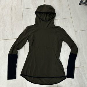 Lululemon rulu long sleeve hoodie size 6 excellent used condition